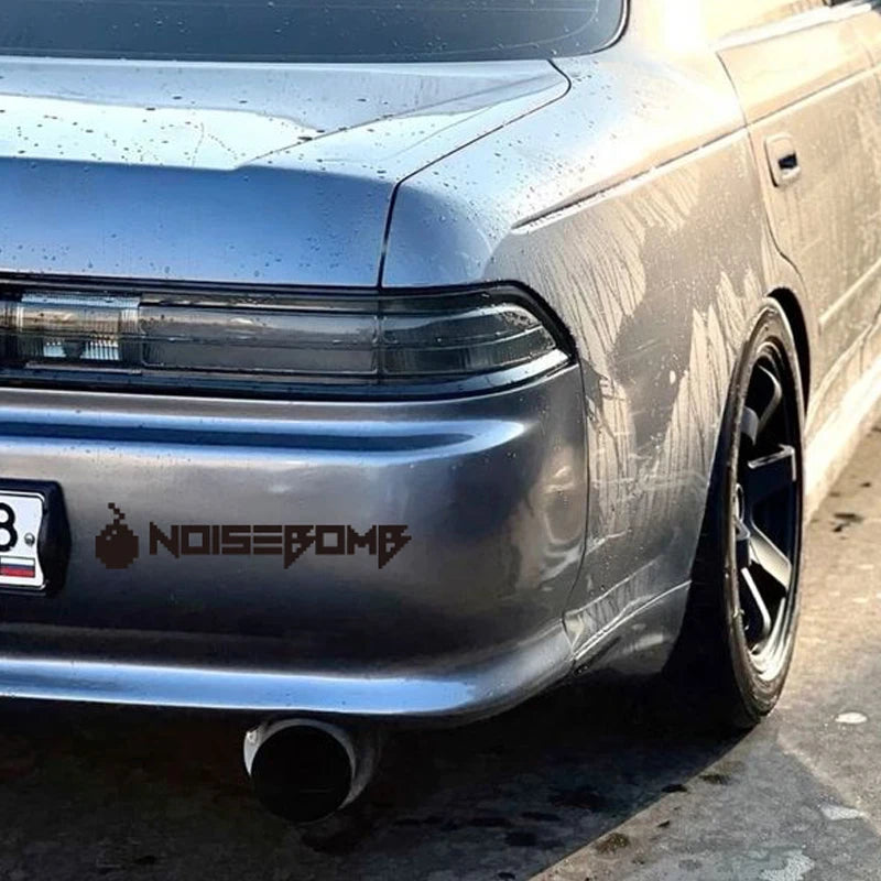Adesivo "Noise Bomb"